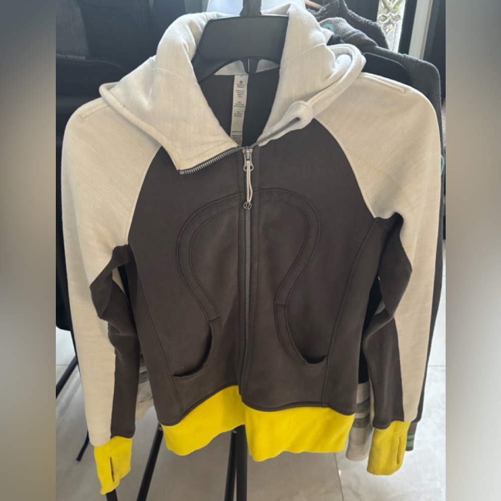 Lululemon Logo lightweight Gray Yellow Hoodie zip up jacket